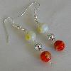 White and Red Millefiori and silver plated acrylic beads (34mm drop)

Bead sizes 6mm, 8mm

Silver plated
